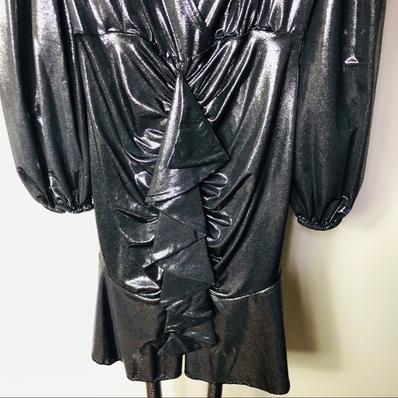 BOOHOO NWT Mini dress gunmetal grey, metallic long sleeves, deep V- neck SZ 8 - Picture 3 of 11